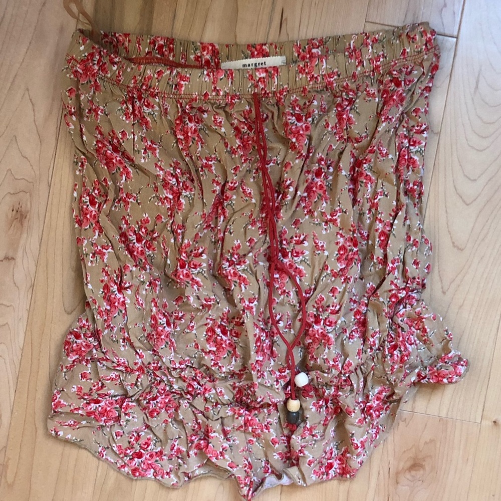 Floral sleeveless top with flowy bottom